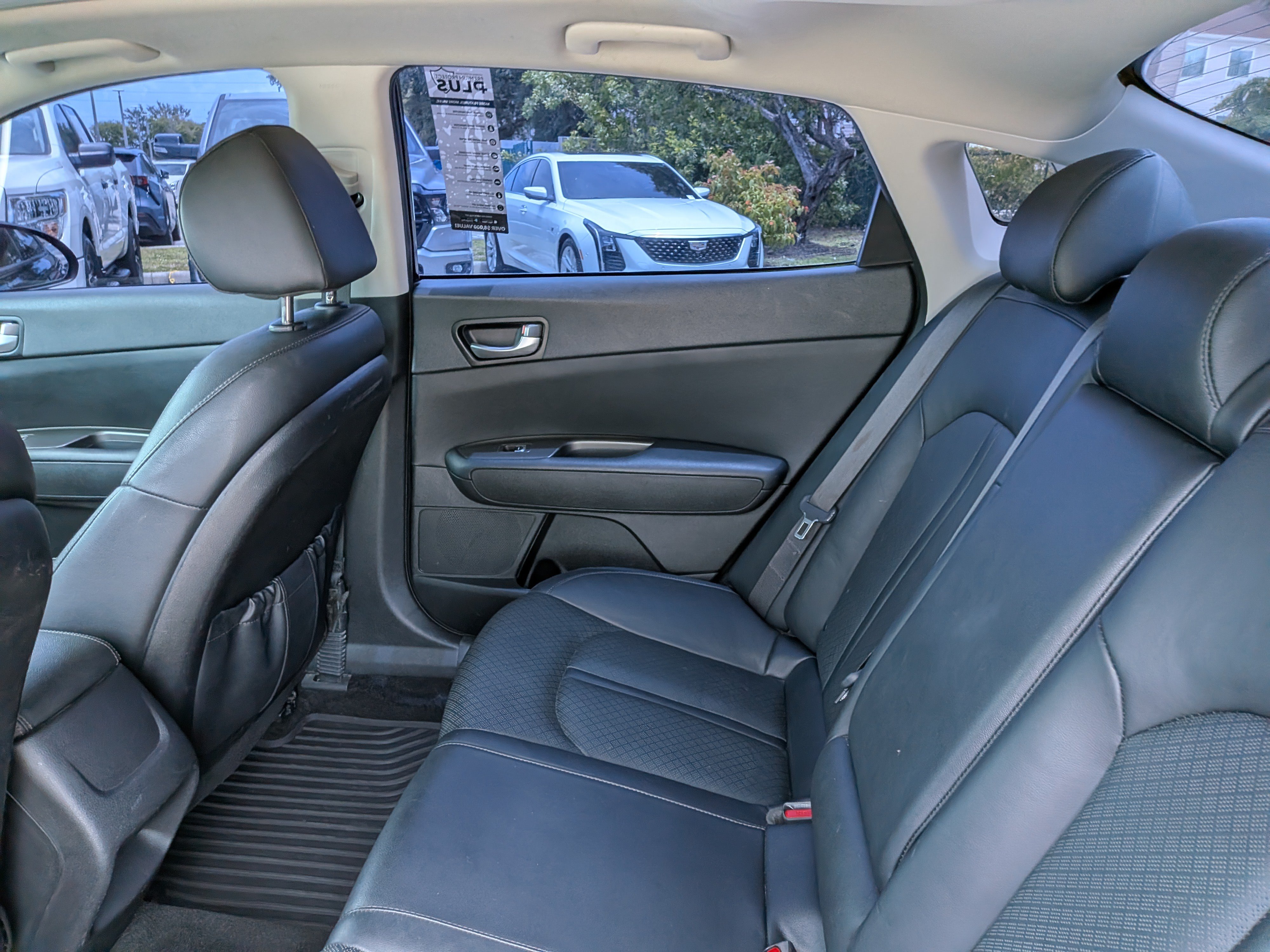 Used 2020 Kia Optima SE FWD image 14