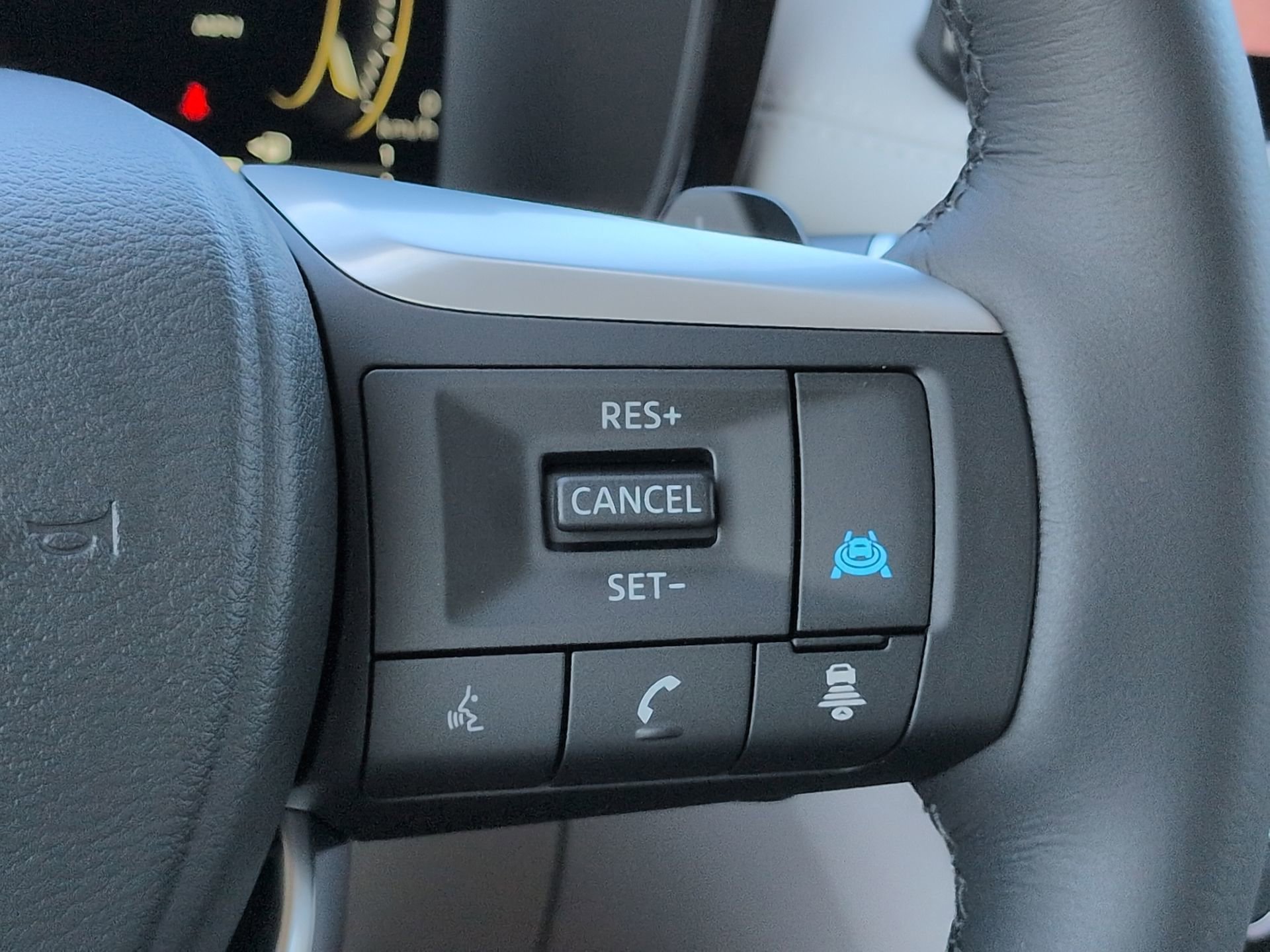 New 2026 INFINITI QX60 Luxe w/ Cargo Package FWD image 29