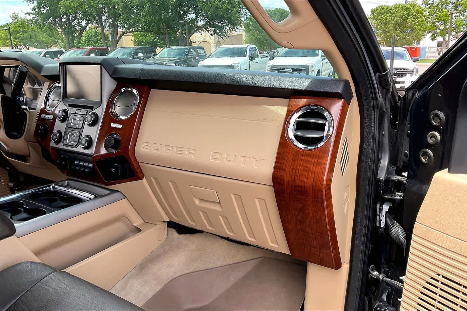 Used 2015 Ford F250 King Ranch image 19