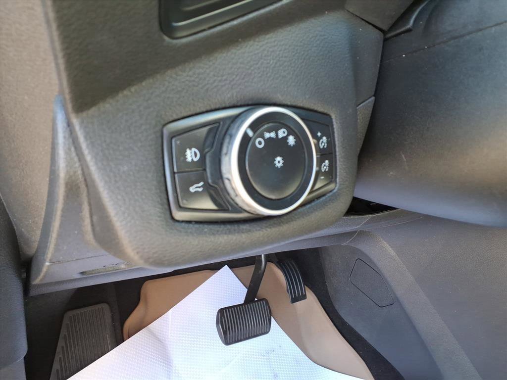 Used 2017 Ford Escape SE image 14