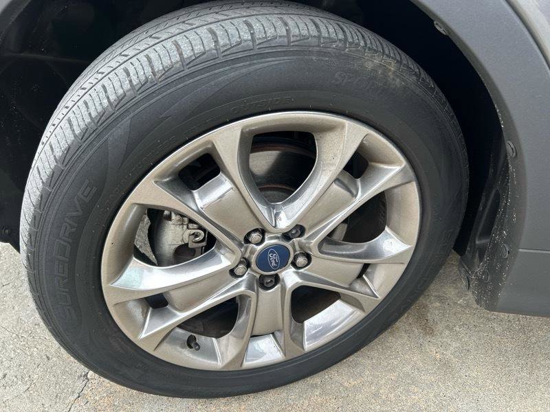 Used 2013 Ford Escape SEL image 10