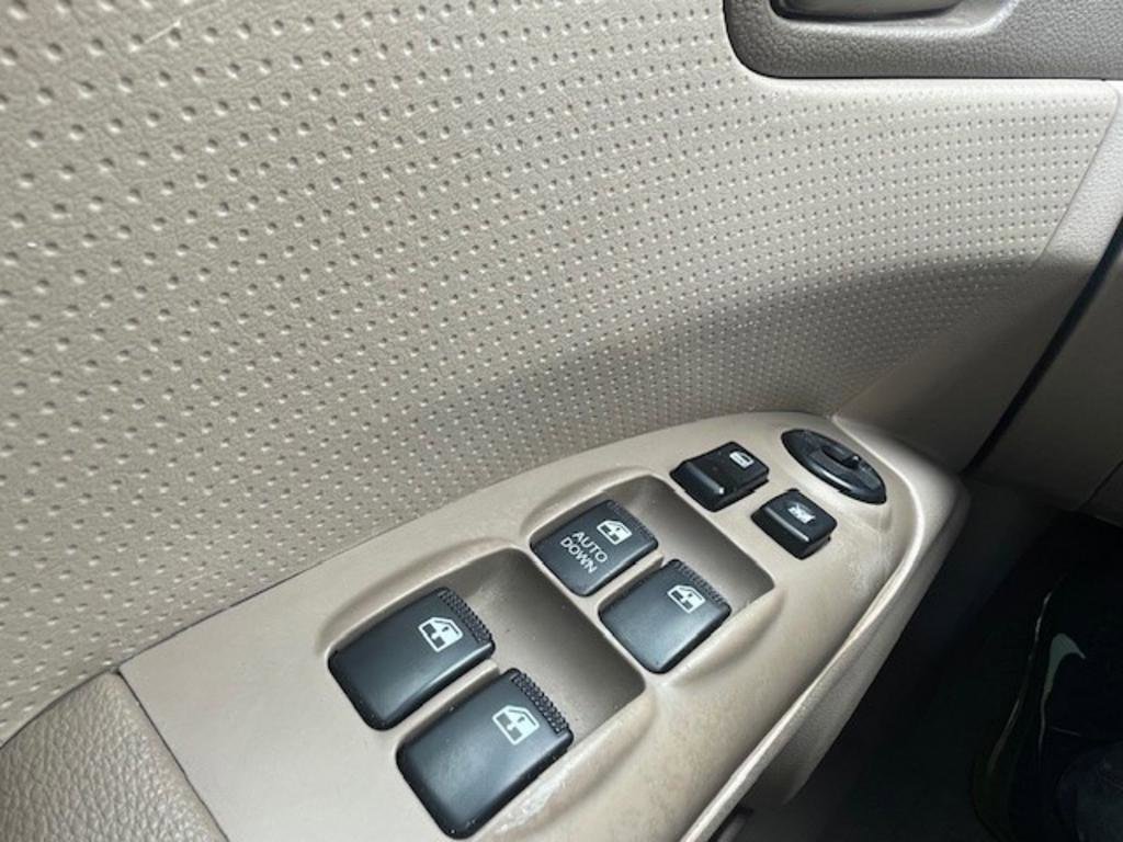 Used 2009 Kia Sportage LX image 9