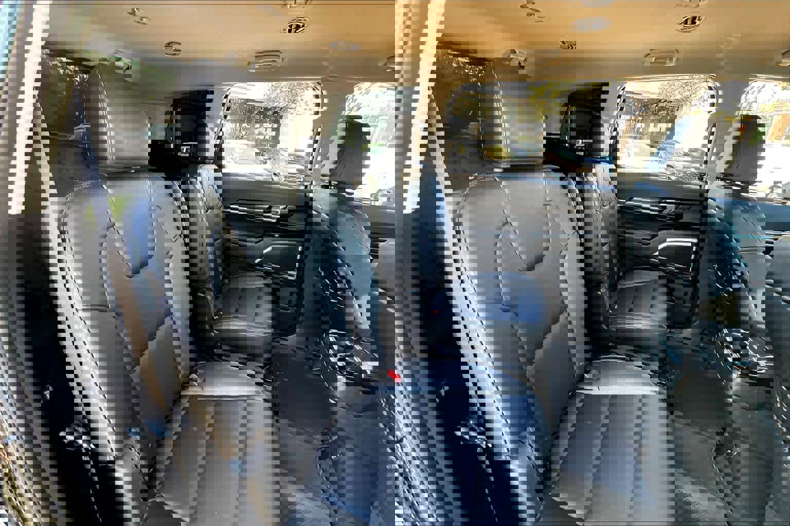 Used 2023 Kia Telluride S image 17