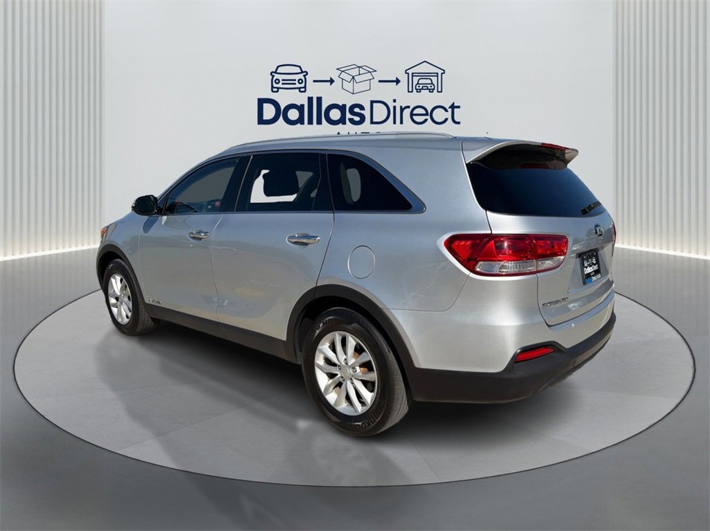 Used 2017 Kia Sorento LX image 8
