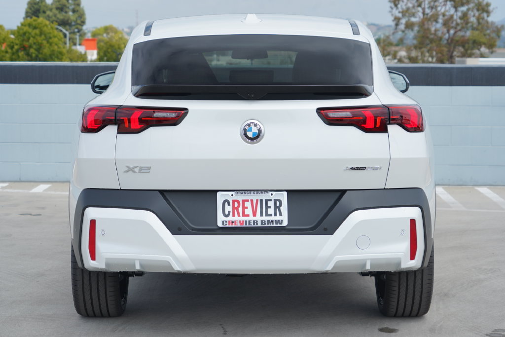 New 2027 BMW X2 xDrive28i AWD/4WD image 6