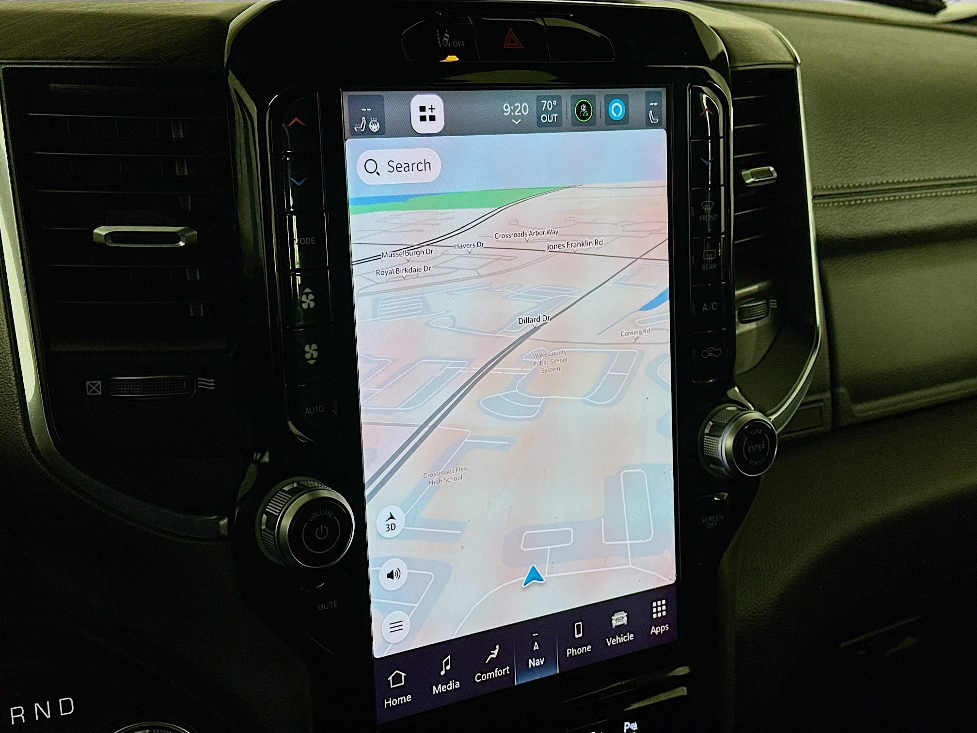 Used 2025 RAM 1500 Laramie image 22