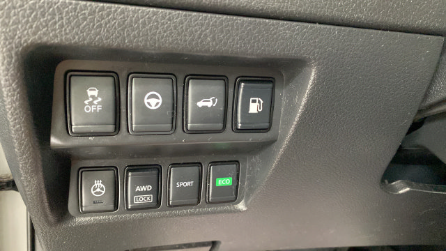 Used 2020 Nissan Rogue SL AWD/4WD image 20