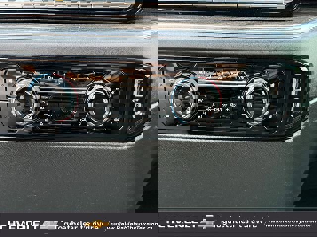 Used 2024 Chevrolet Silverado 2500 LT w/ Convenience Package AWD/4WD image 19