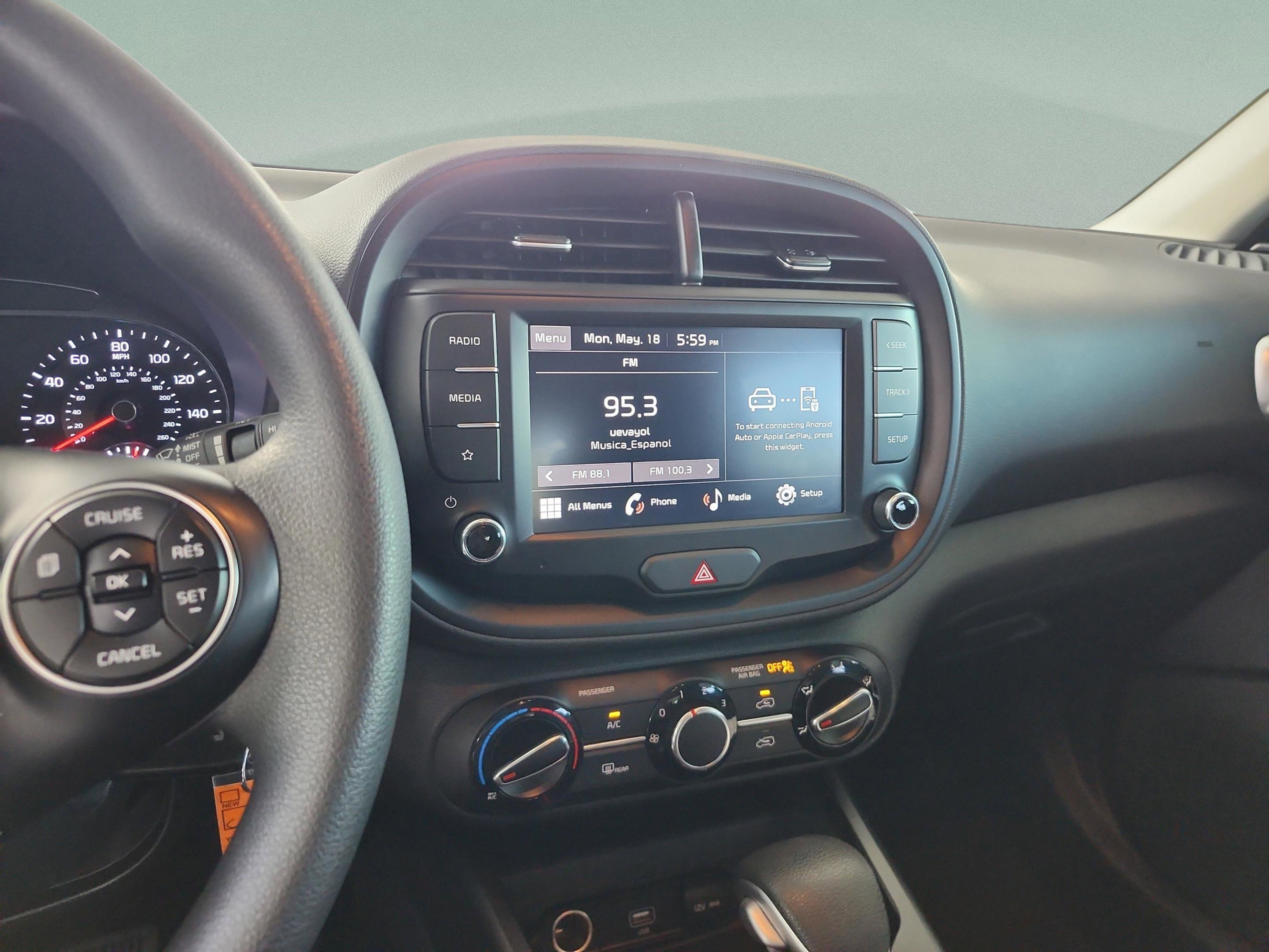 Used 2022 Kia Soul LX w/ Technology Package FWD image 11