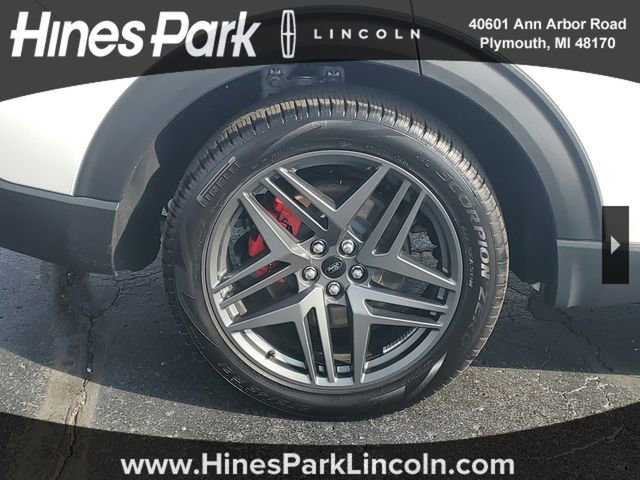 Used 2025 Ford Explorer ST w/ Sun And Sound Package image 5