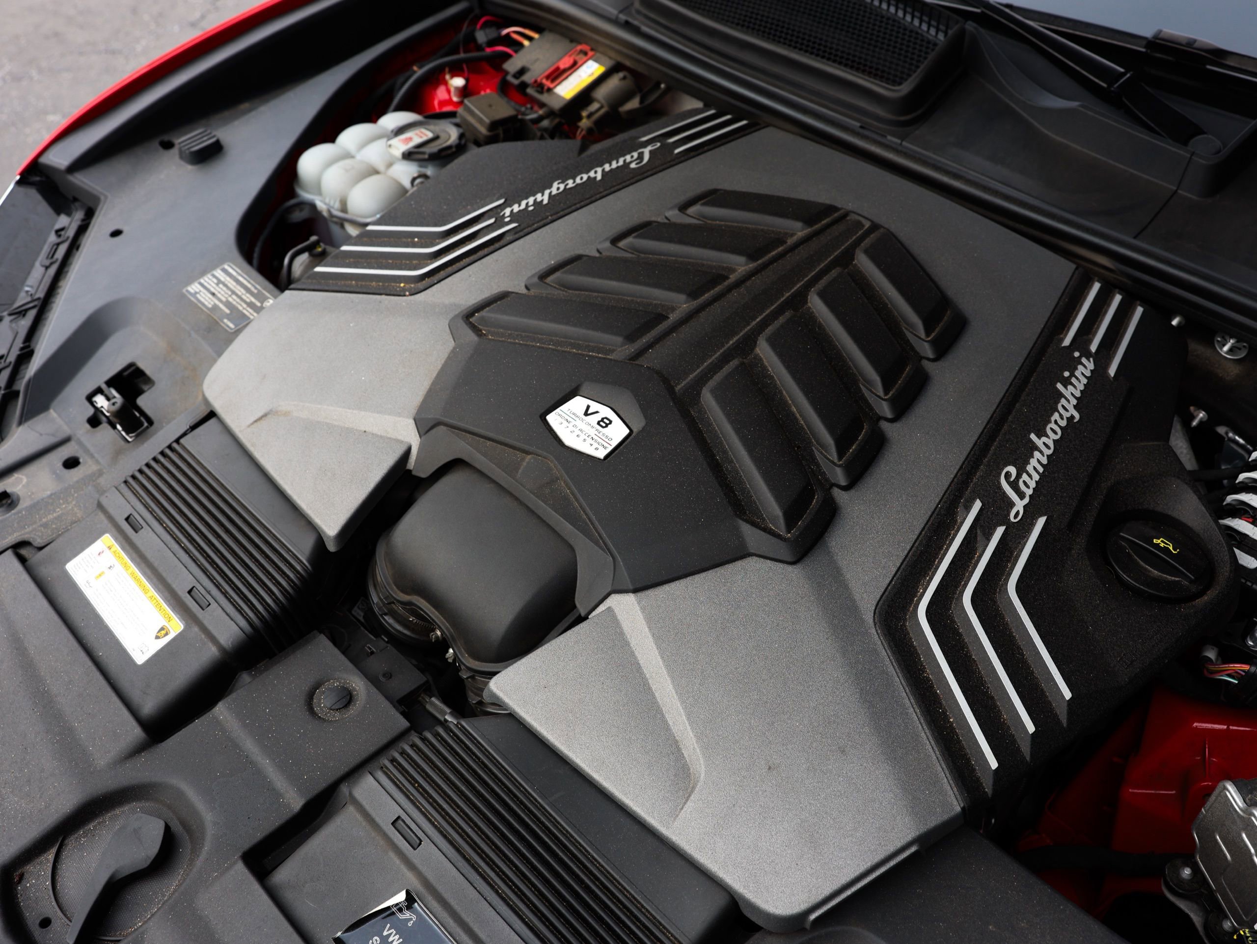 Used 2023 Lamborghini Urus S image 3