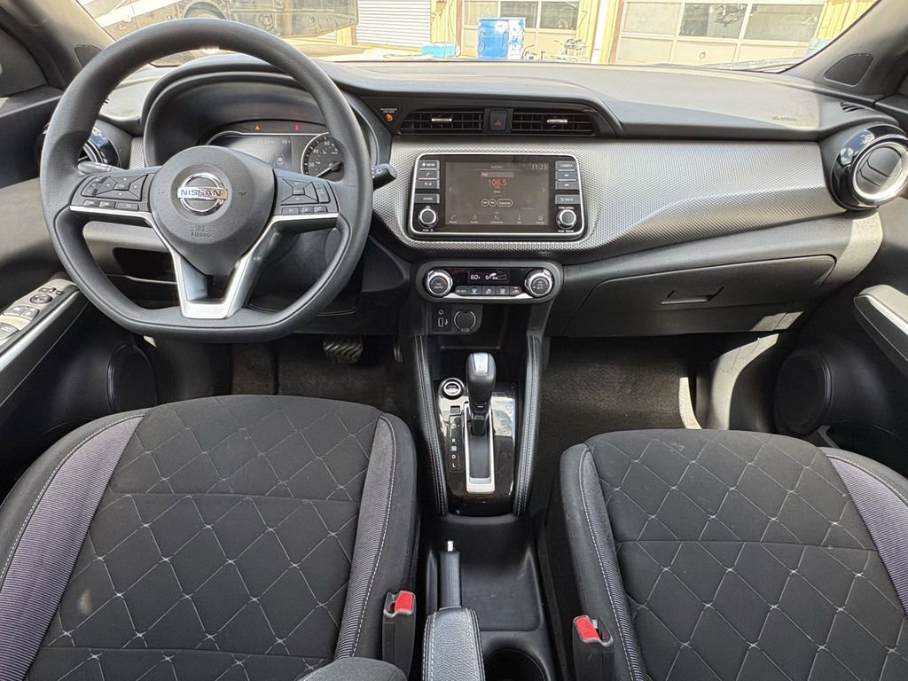 Used 2020 Nissan Kicks SV image 25