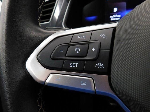 Used 2024 Volkswagen Tiguan S image 38