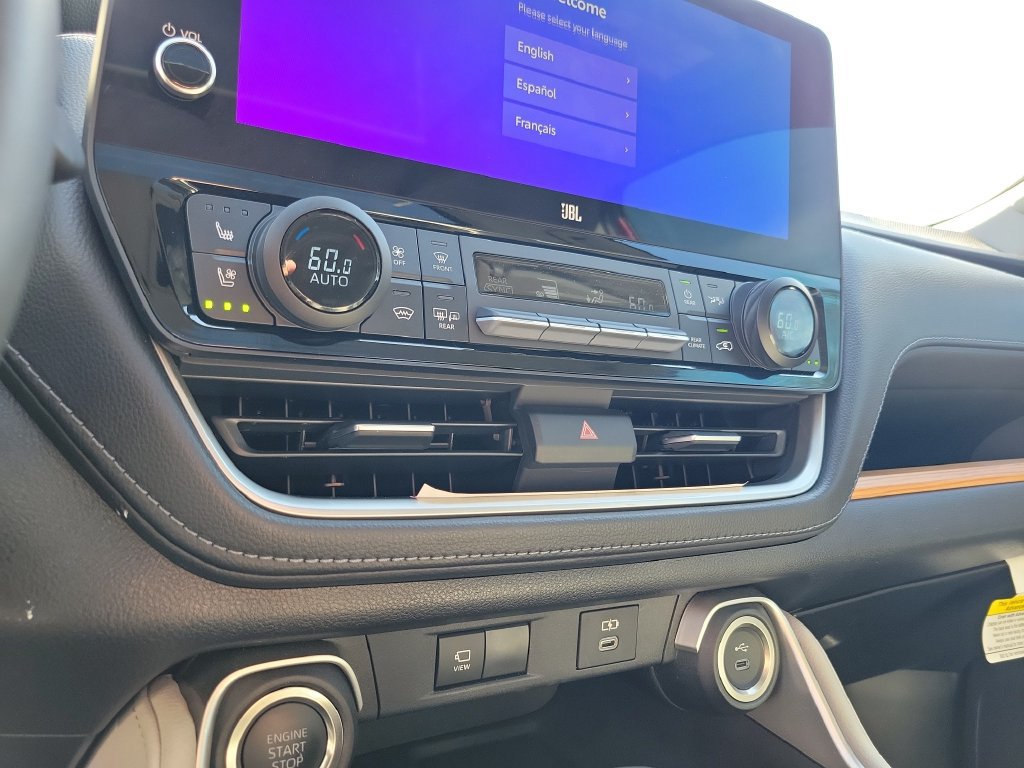 Used 2025 Toyota Grand Highlander FWD image 35
