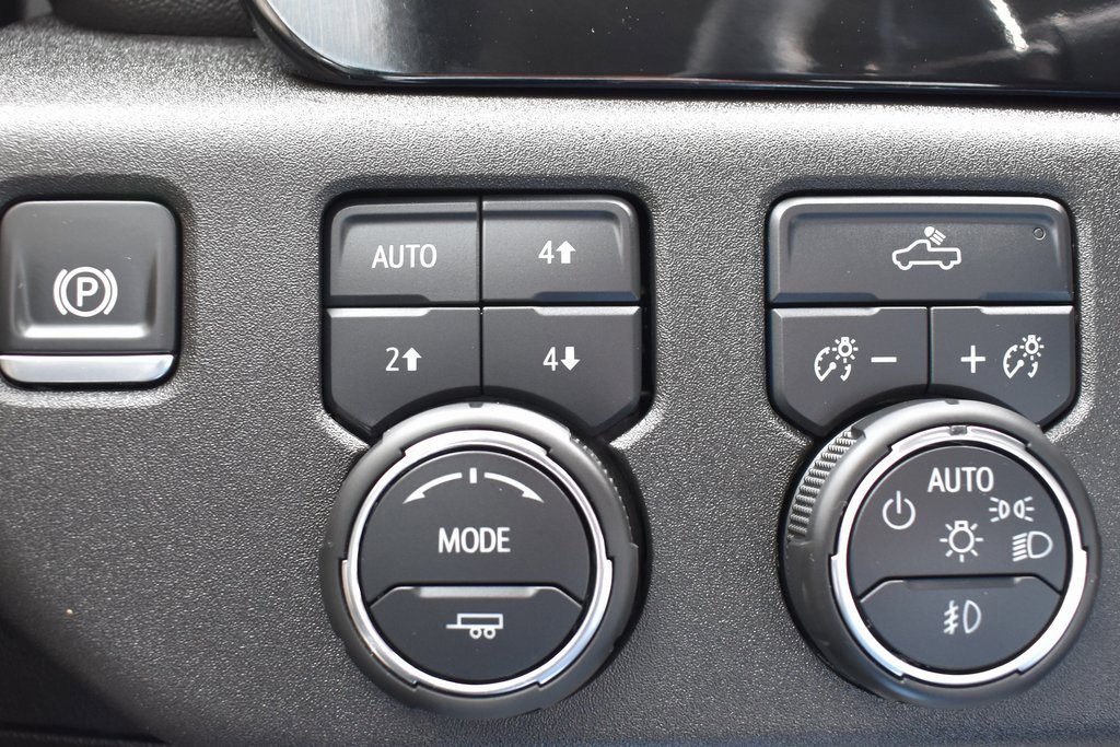 Certified 2025 Chevrolet Silverado 1500 RST image 19