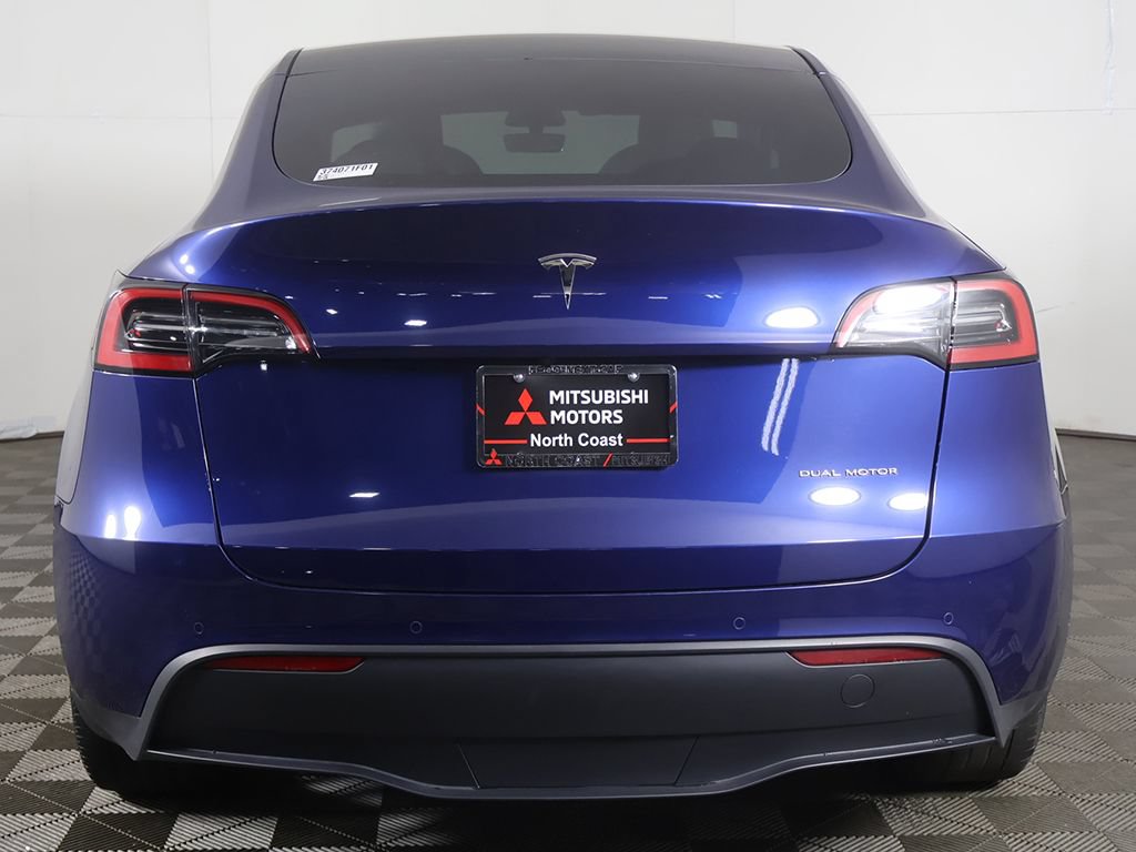 Used 2022 Tesla Model Y Long Range AWD/4WD image 12