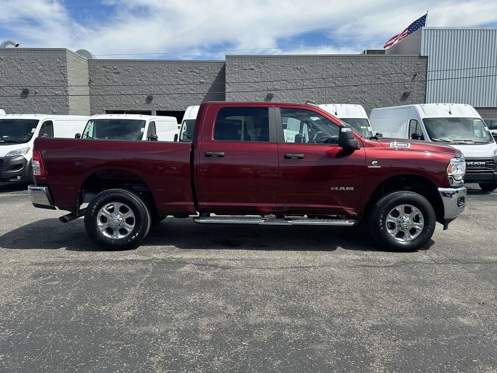 Used 2024 RAM 2500 Big Horn AWD/4WD image 2