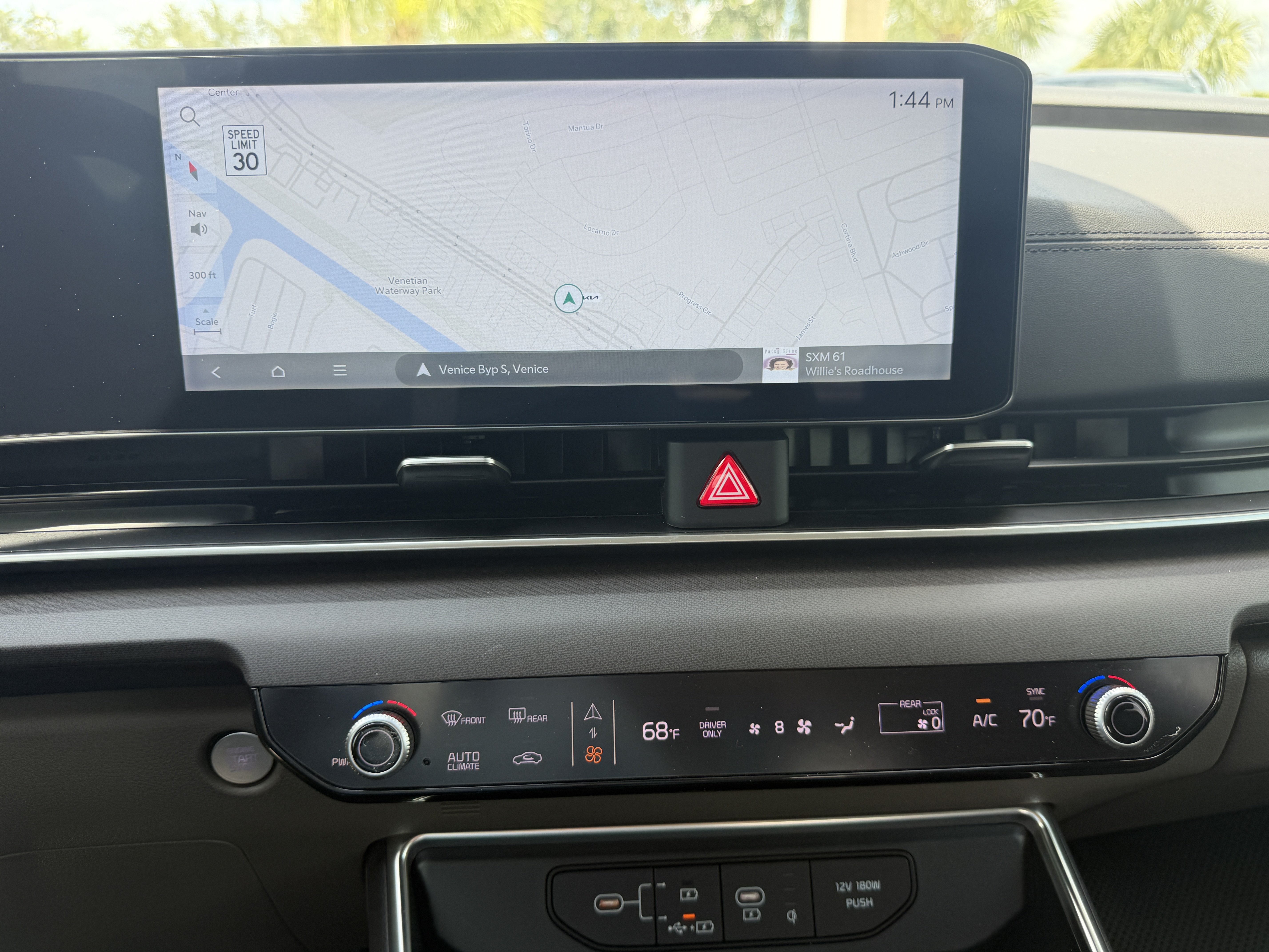 Certified 2025 Kia Carnival EX FWD image 18