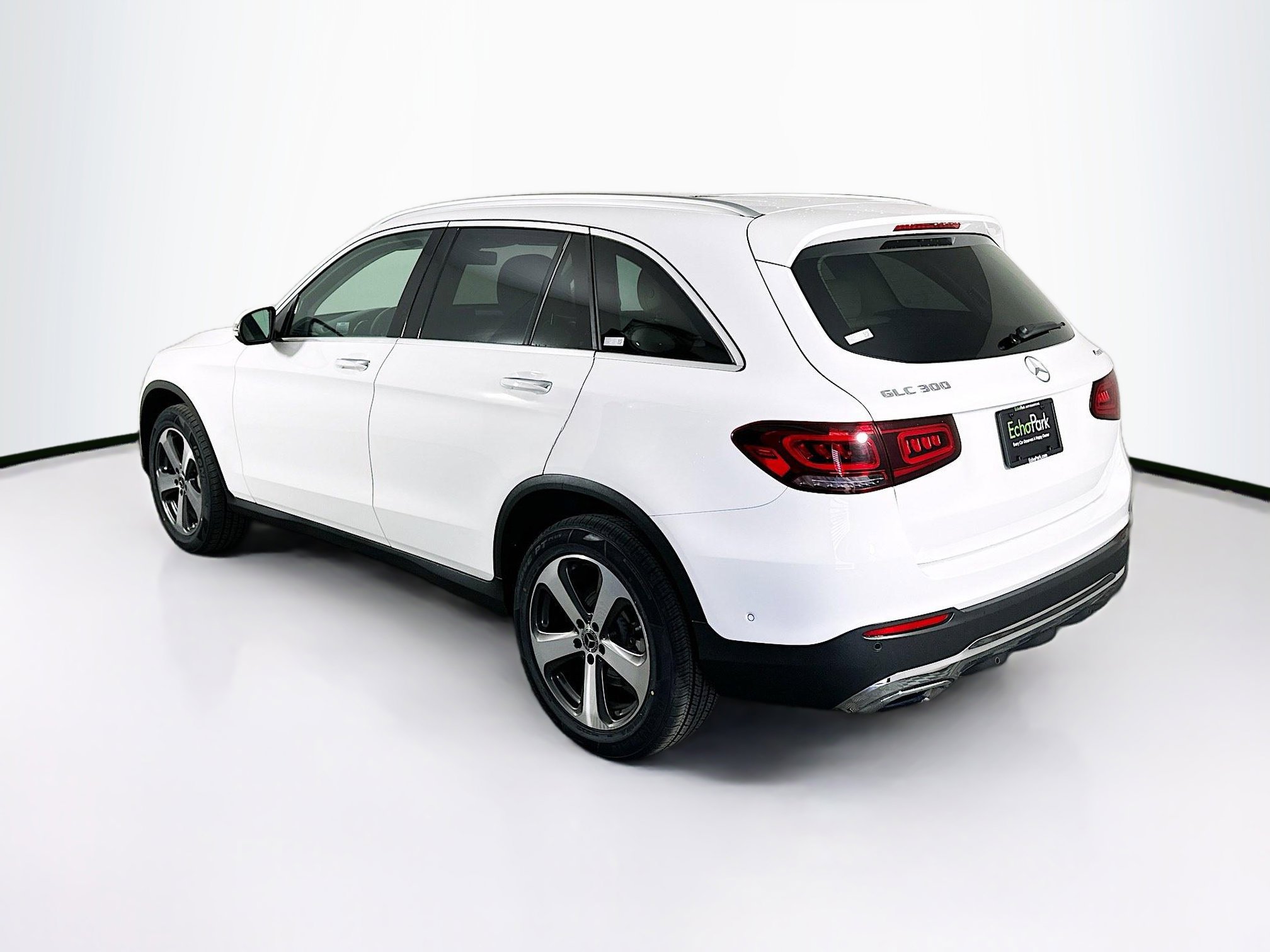 Used 2022 Mercedes-Benz GLC 300 4MATIC w/ Premium Package Lite image 5