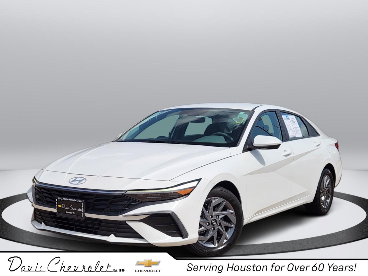 Used 2024 Hyundai Elantra SEL FWD video 1