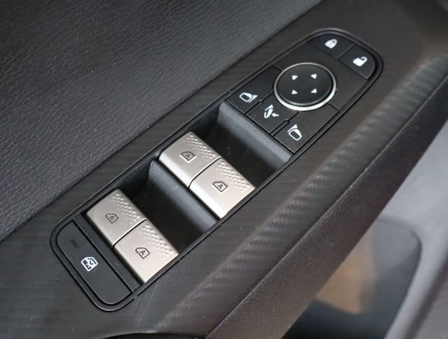 Used 2022 Mitsubishi Outlander SEL image 17