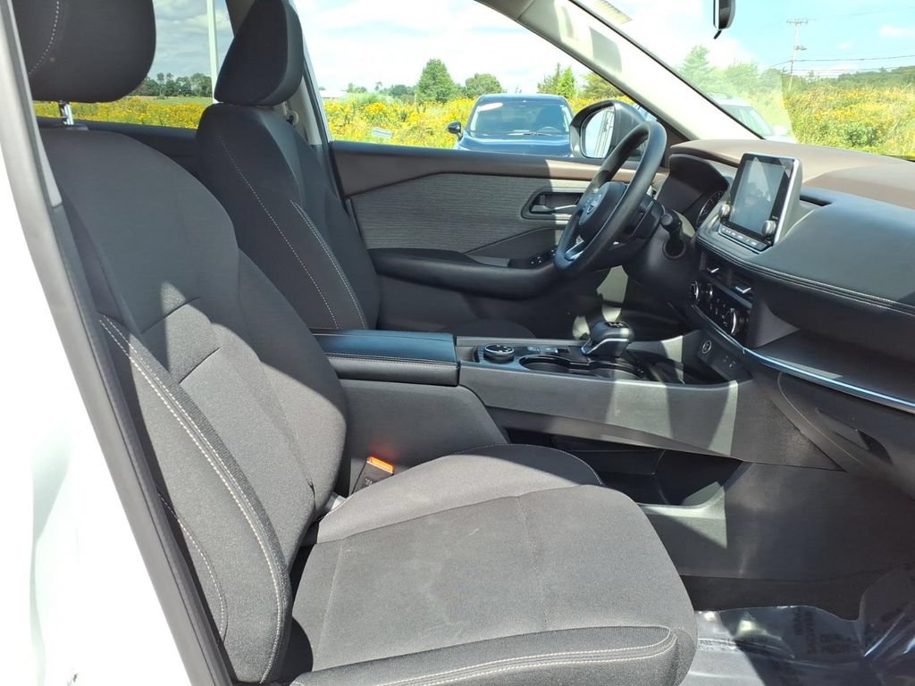 Certified 2023 Nissan Rogue S AWD/4WD image 9