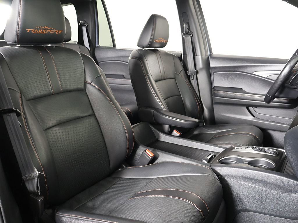 Used 2023 Honda Passport TrailSport image 32