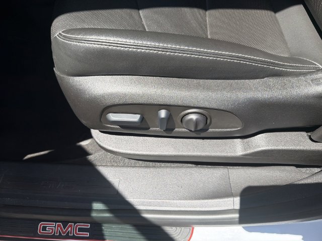 Certified 2022 GMC Terrain SLT w/ Infotainment Package II FWD image 22