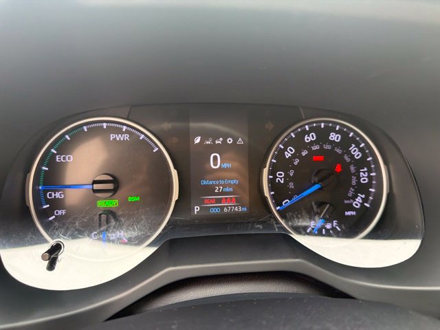Used 2020 Toyota RAV4 LE w/ All Weather Liner Package AWD/4WD image 26