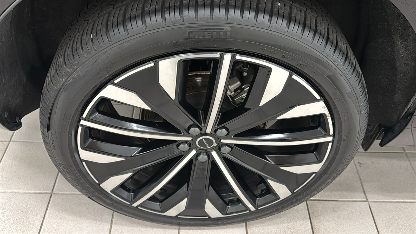 Used 2026 Volvo XC60 B5 Ultra AWD/4WD image 31