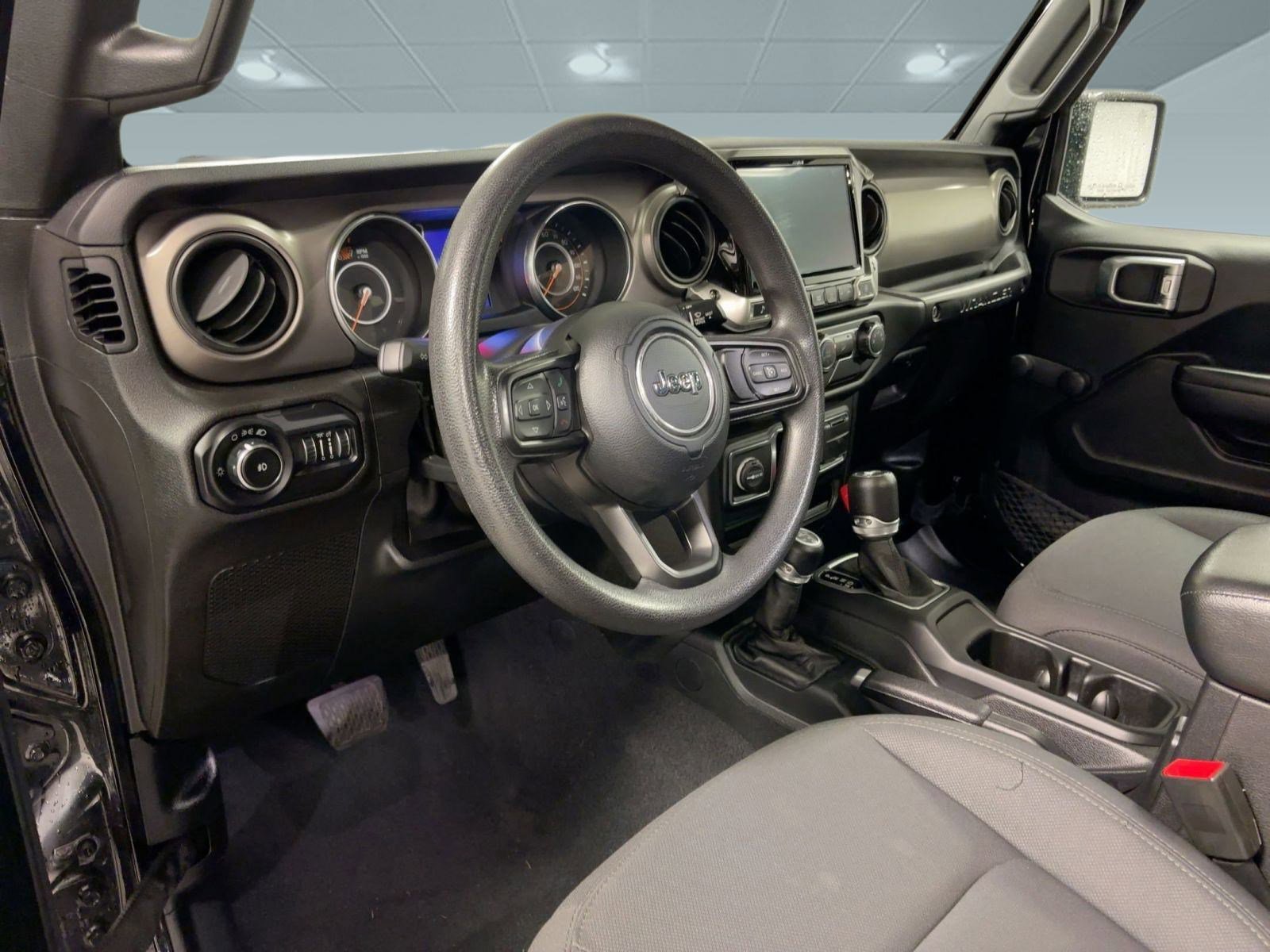 Used 2020 Jeep Wrangler Unlimited Sport image 4