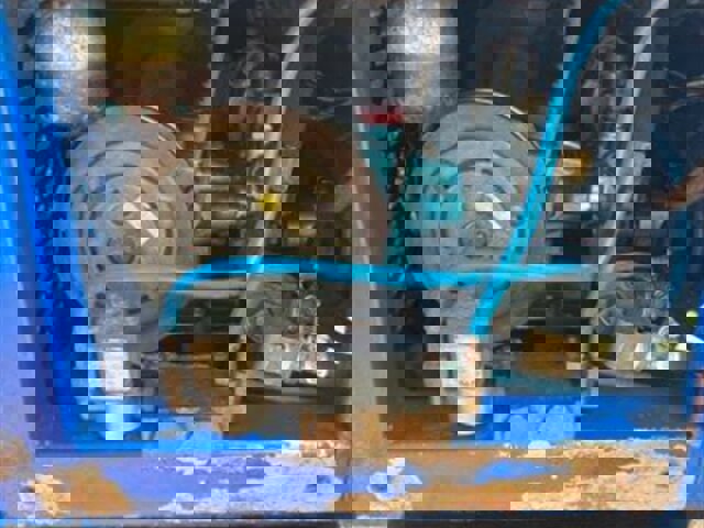 Used 2018 Chevrolet Express 2500 image 9