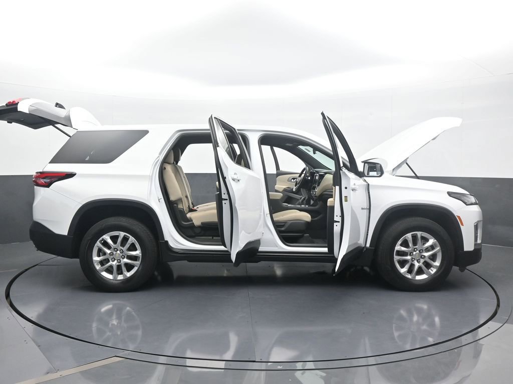 Used 2022 Chevrolet Traverse LS image 70