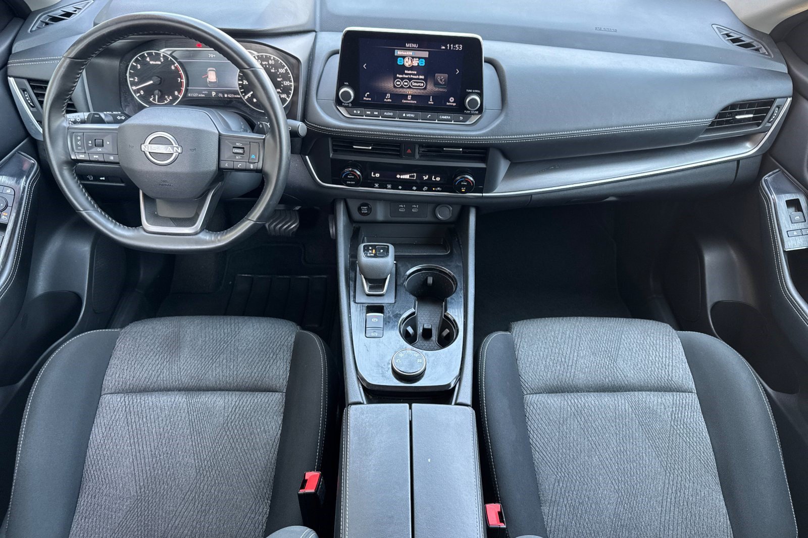Used 2025 Nissan Rogue SV AWD/4WD image 16
