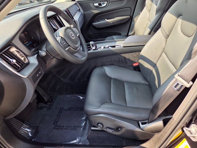 Certified 2024 Volvo XC60 T8 Core AWD/4WD image 11