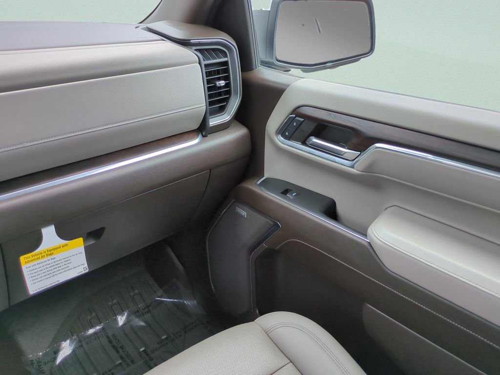 Used 2024 GMC Sierra 1500 SLT w/ SLT Premium Plus Package image 16