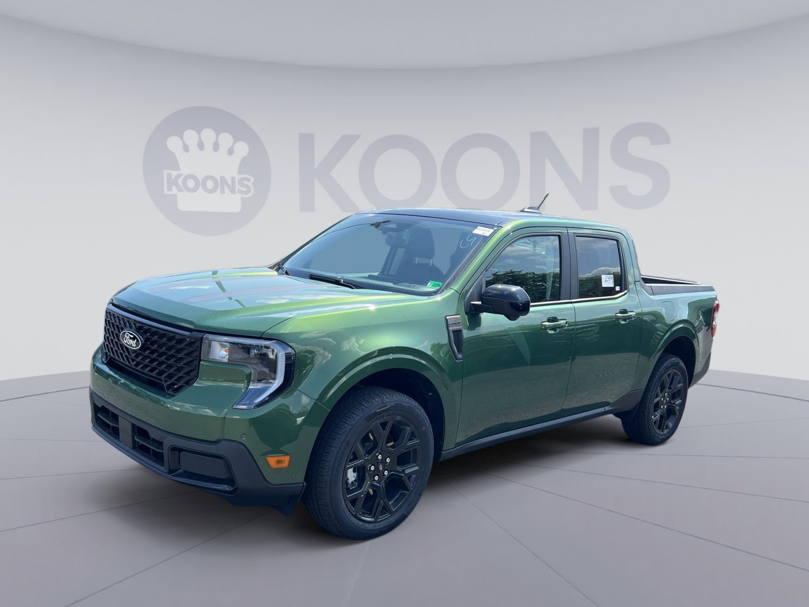 New 2025 Ford Maverick Lariat w/ Black Appearance Package