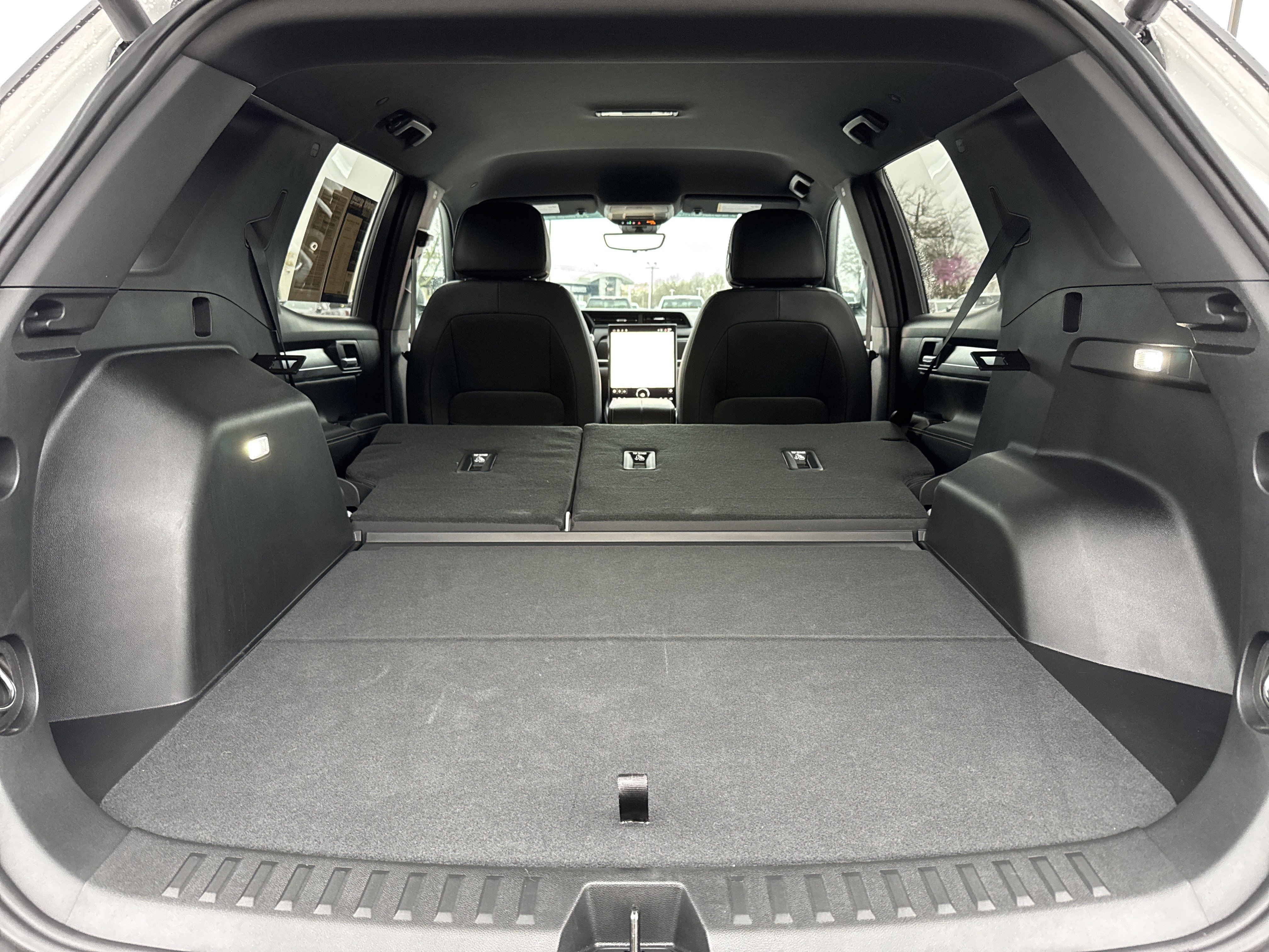 Used 2026 GMC Terrain Elevation w/ Elevation Premium Package image 31