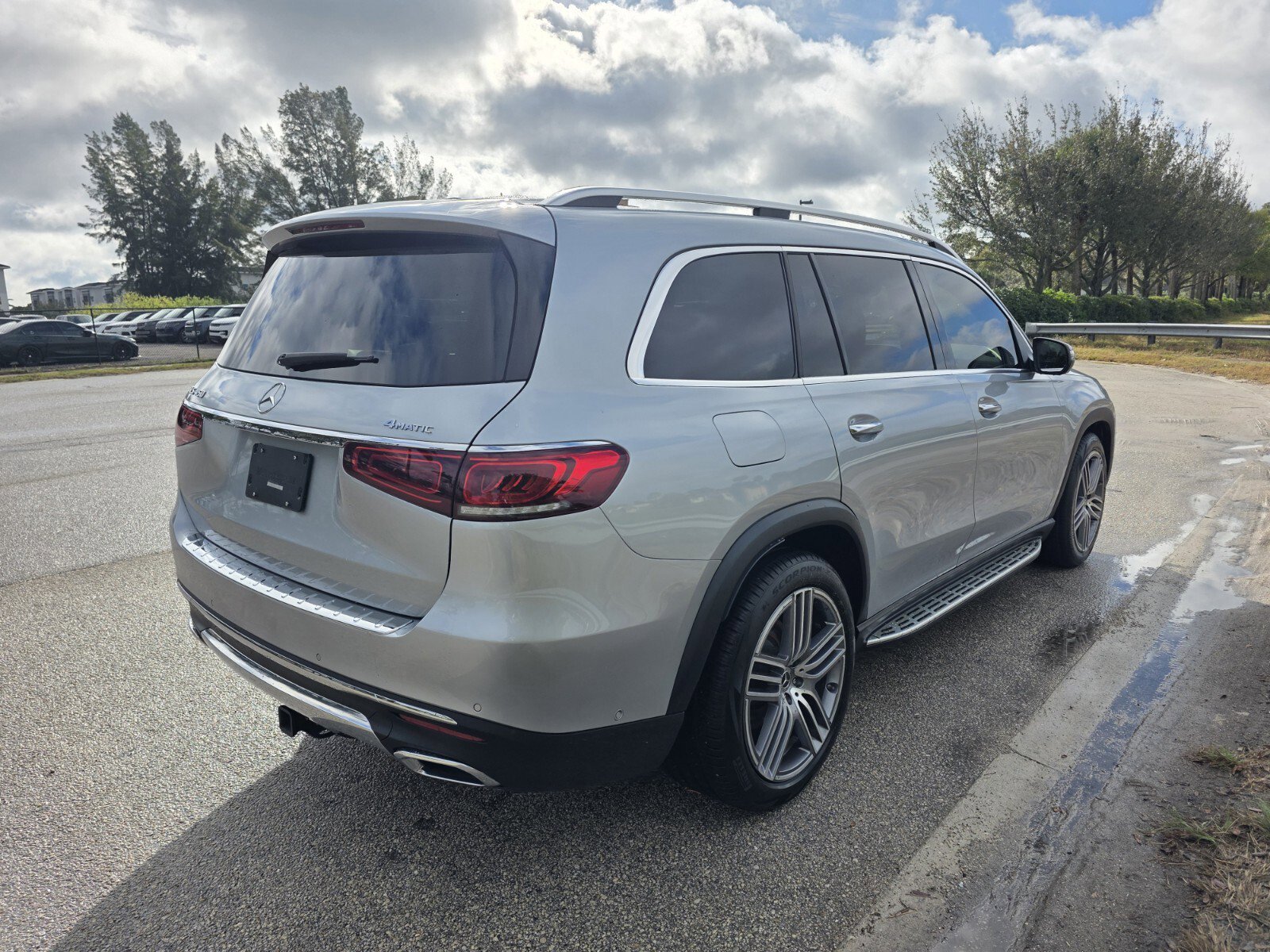 Used 2022 Mercedes-Benz GLS 450 4MATIC image 21