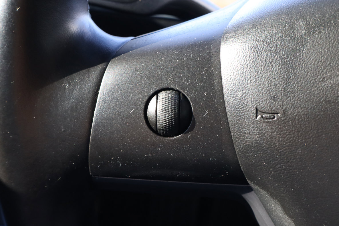 Used 2019 Tesla Model 3 Performance image 23