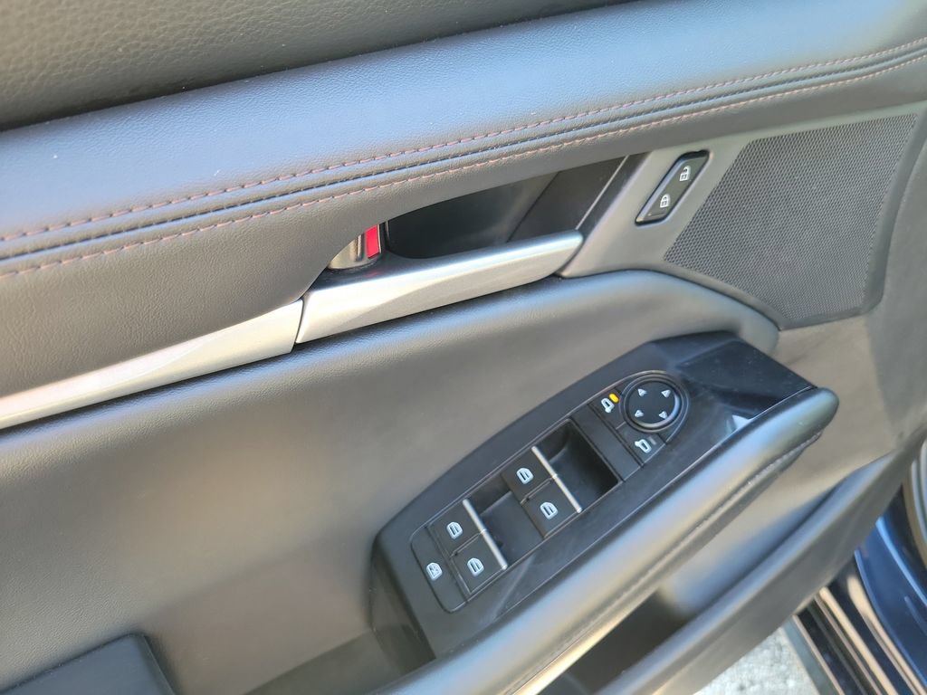 Used 2024 MAZDA MAZDA3 s FWD image 23