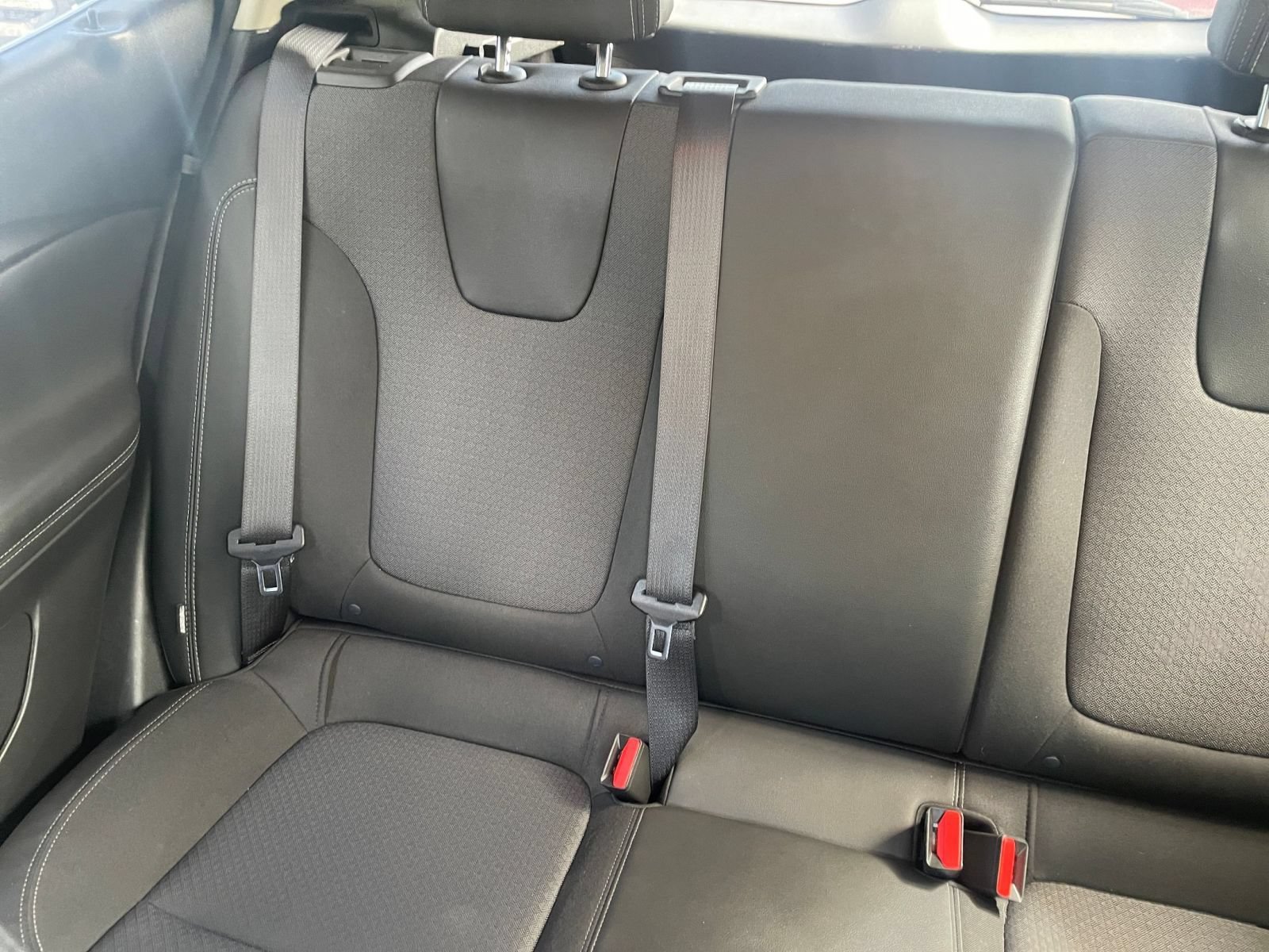 Used 2025 Buick Encore GX Preferred FWD image 37