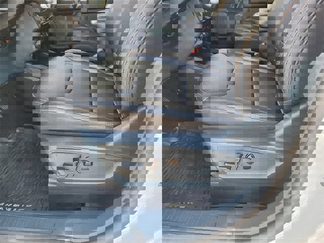 Certified 2025 Ford Maverick Tremor image 13