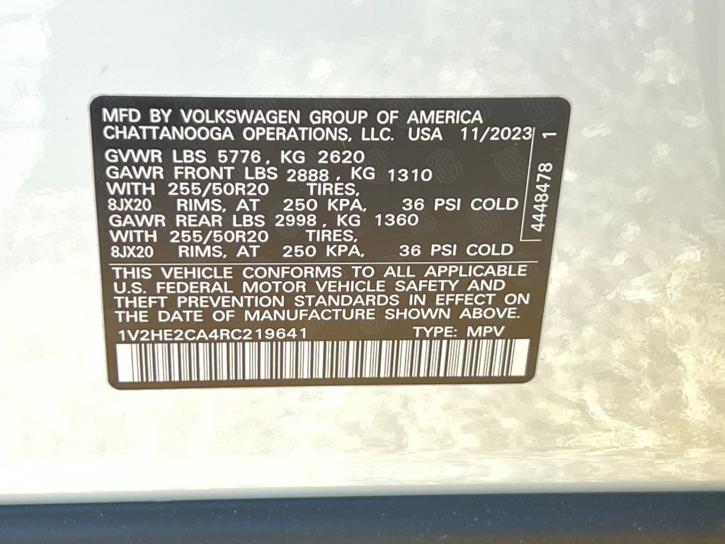 Used 2024 Volkswagen Atlas Cross Sport SE image 33