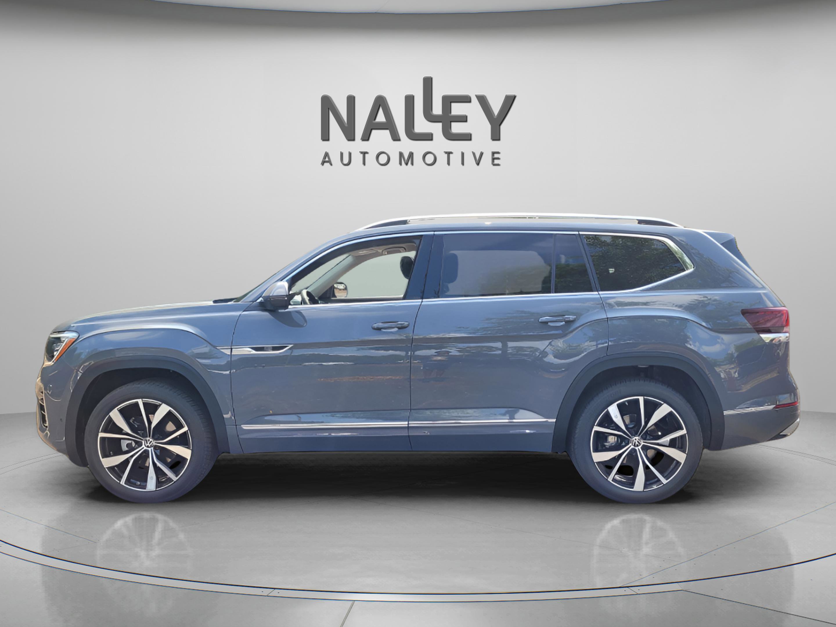 New 2026 Volkswagen Atlas SEL Premium R-Line image 2