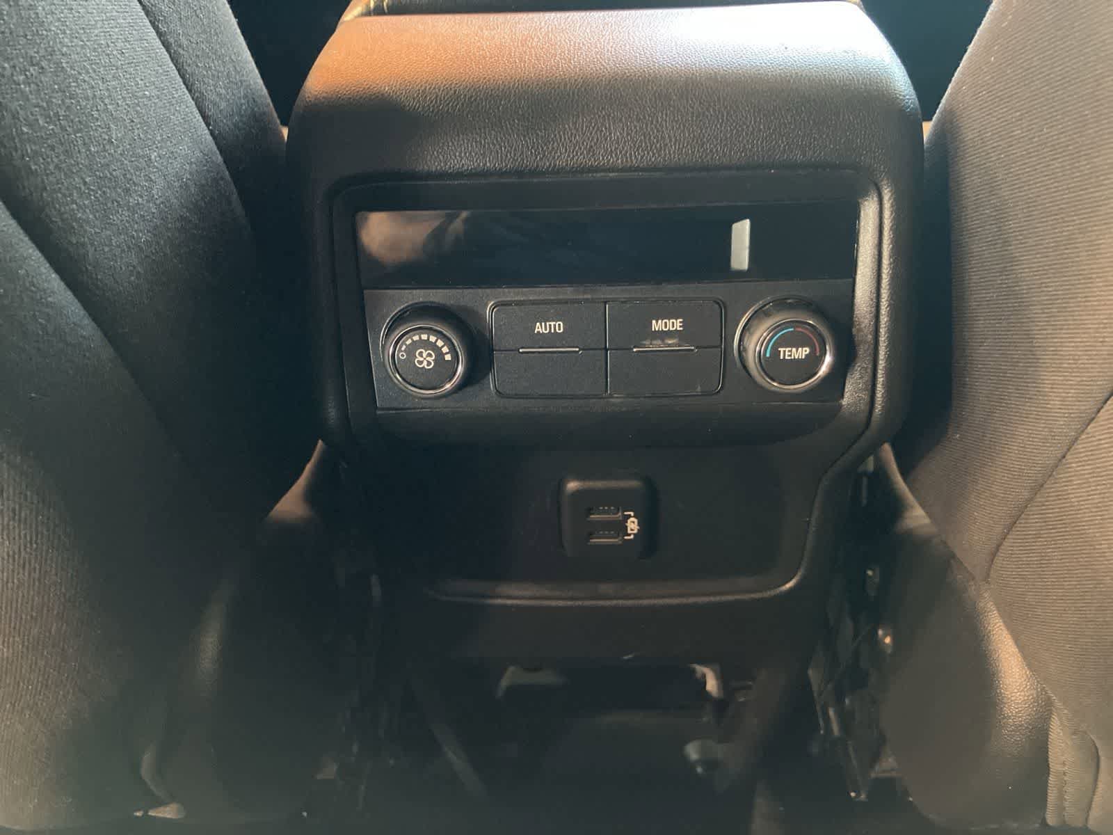 Used 2019 GMC Acadia SLE FWD image 22