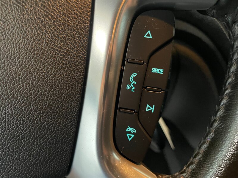 Used 2016 Chevrolet Traverse LT w/ Style and Technology Package FWD image 12