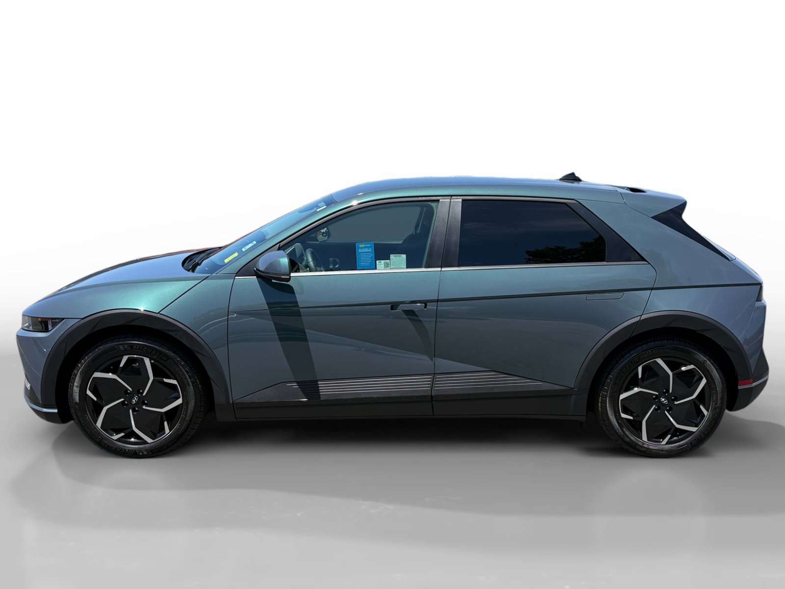 Certified 2024 Hyundai Ioniq 5 SEL RWD image 2
