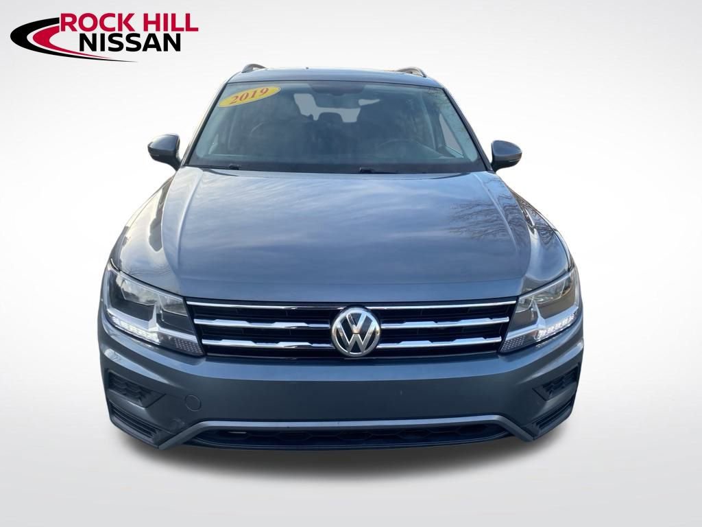 Used 2019 Volkswagen Tiguan SE w/ Panoramic Sunroof Package video 2