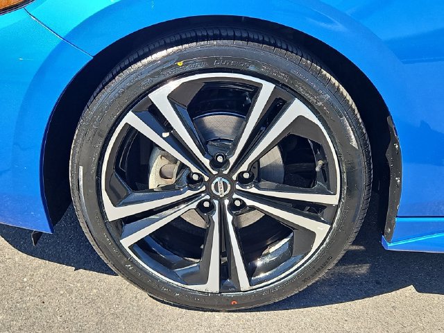 Certified 2023 Nissan Sentra SR w/ SR Premium Package FWD image 10